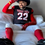 10_020149-bigringbootman