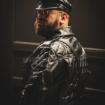 10_020151-bigringbootman