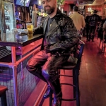 10_020256-bigringbootman